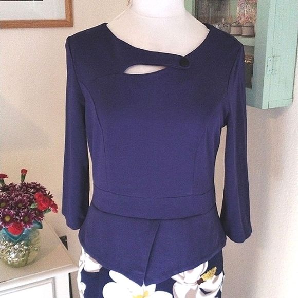 Homeyee Solid and Floral Dress - Picture 2 of 10